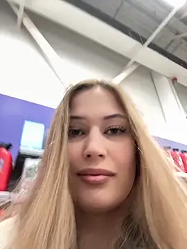 blonde exe online show from 28, 4, 2026