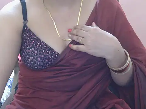 Cute Sheetal online show from 19, 4, 2026