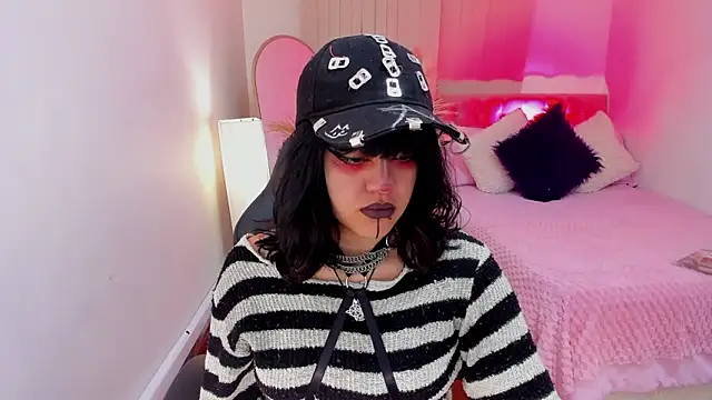 Snapshot of Nahemot_sadish chatting on 6, 3, 2026 Nahemot sadish online show from 6, 3, 2026