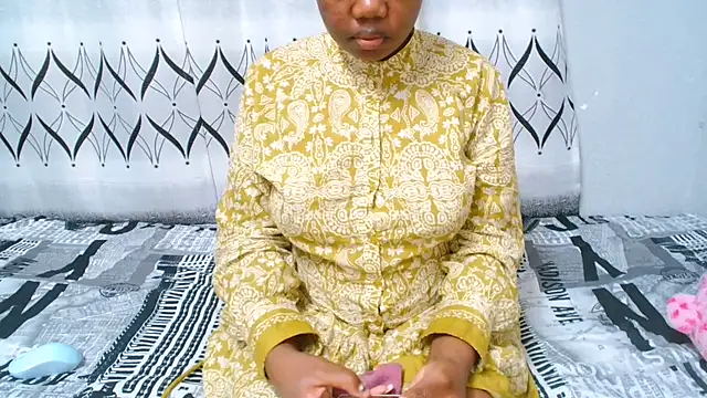 Snapshot of AlliBabe chatting on 4, 6, 2026 AlliBabe online show from 4, 6, 2026