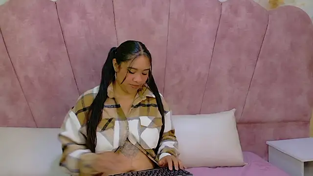 SasshaSpicy online show from 6, 2, 2026