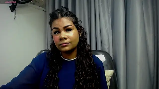 yaazhinii online show from 20, 4, 2026