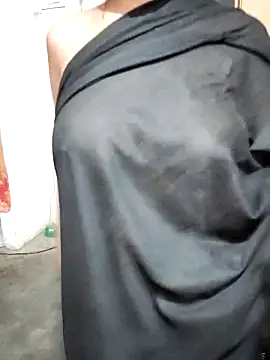 Sexy-Raziya69 online show from 17, 4, 2026