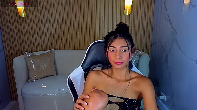 Perla Moon Tx online show from 28, 2, 2026