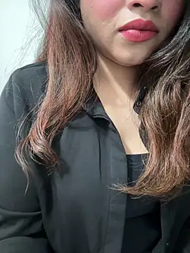 riya sharma11 online show from 19, 4, 2026