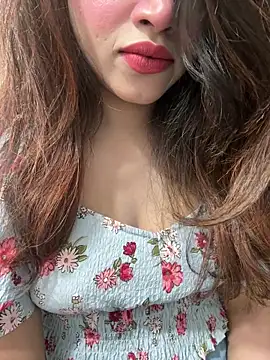 riya sharma11 online show from 23, 4, 2026