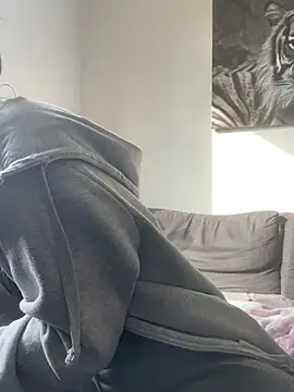 zoeelovee online show from 18, 2, 2026