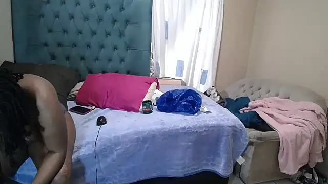 AlyssaBrown online show from 24, 4, 2026