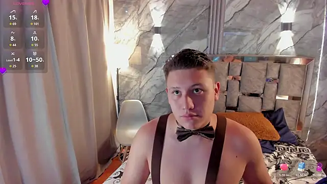 Manson and Zoe online show from 5, 4, 2026