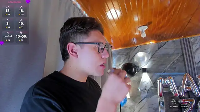 Manson and Zoe online show from 20, 4, 2026