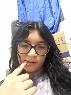 Snapshot of Dahlia-Rose chatting on 6, 3, 2026 Dahlia-Rose online show from 6, 3, 2026