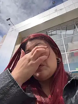 Lia-Moon77 online show from 8, 4, 2026