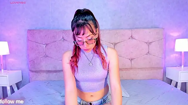 Chloe Miiler online show from 12, 3, 2026