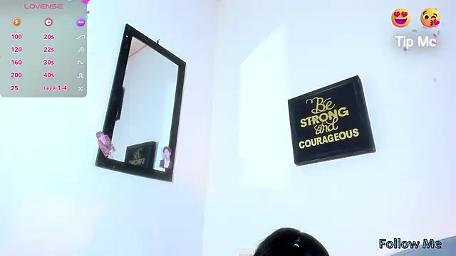 Snapshot of Lily-Scott chatting on 25, 2, 2026 Lily-Scott online show from 25, 2, 2026