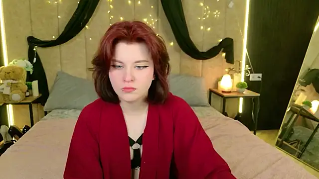 Snapshot of Milana_Bold chatting on 17, 5, 2026 Milana Bold online show from 17, 5, 2026