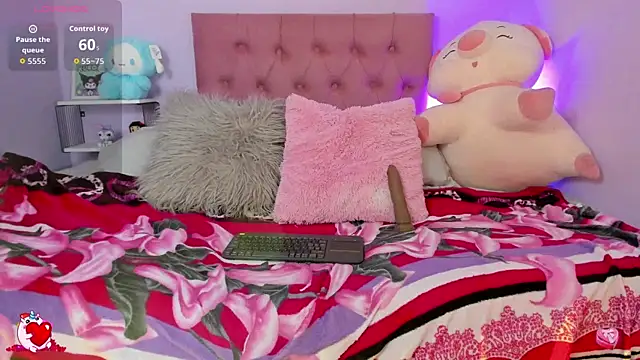 Snapshot of SophieAdamst chatting on 3, 3, 2026 SophieAdamst online show from 3, 3, 2026