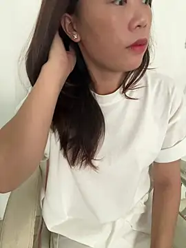DoliceGirl2k online show from 11, 7, 2026