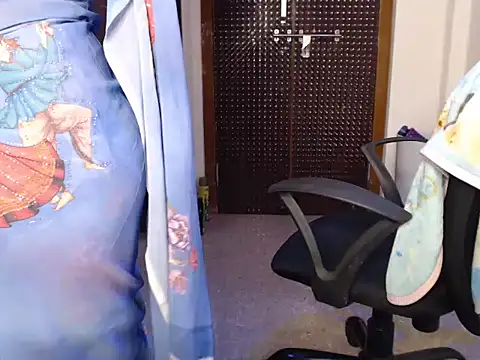 VixenNandhu online show from 25, 4, 2026