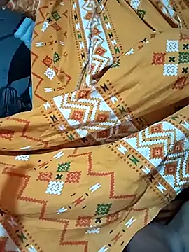 Sweet-runi online show from 5, 2, 2026