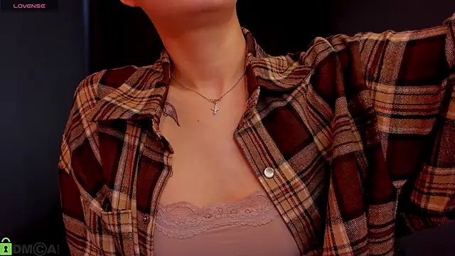  Kiki angel  online show from 13, 4, 2026