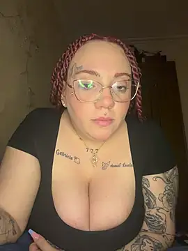 Snapshot of Diablita13 chatting on 5, 2, 2026 Diablita13 online show from 5, 2, 2026