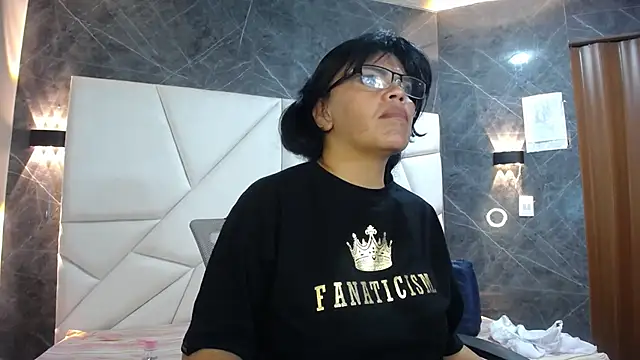 jennifer 0717 online show from 24, 4, 2026