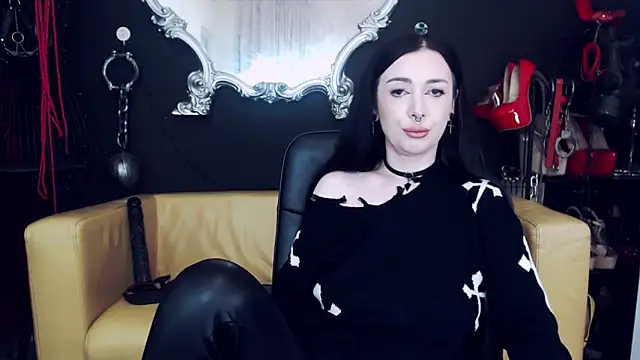 Snapshot of GoddessGeo chatting on 4, 1, 2025 GoddessGeo online show from 4, 1, 2025