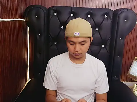 Maliyah Vaughan online show from 26, 4, 2026