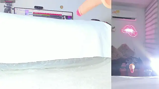 lana  kane   online show from 18, 4, 2026