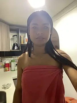 Snapshot of Romie_rous chatting on 4, 6, 2026 Romie rous online show from 4, 6, 2026
