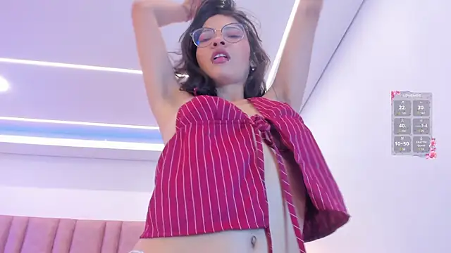 im lily  online show from 17, 4, 2026