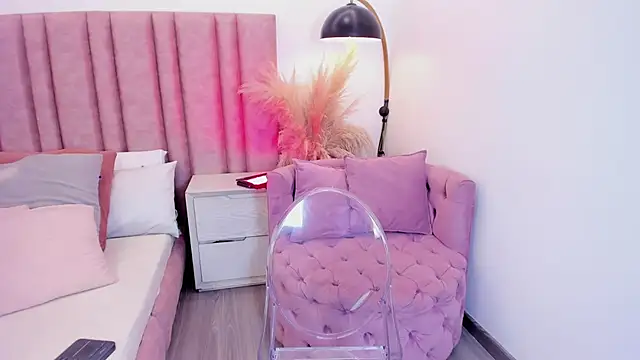 Snapshot of im_lily_ chatting on 13, 5, 2026 im lily online show from 13, 5, 2026