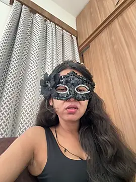 raavigirl online show from 10, 6, 2026