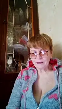 Snapshot of SophieBurns chatting on 5, 5, 2026 SophieBurns online show from 5, 5, 2026