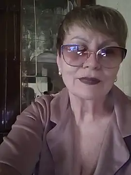 Snapshot of SophieBurns chatting on 2, 6, 2026 SophieBurns online show from 2, 6, 2026