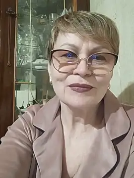 Snapshot of SophieBurns chatting on 3, 6, 2026 SophieBurns online show from 3, 6, 2026