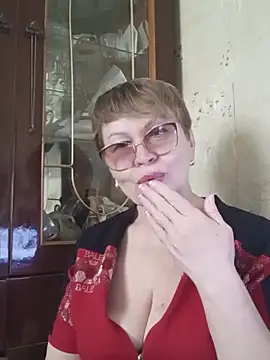Snapshot of SophieBurns chatting on 7, 6, 2026 SophieBurns online show from 7, 6, 2026