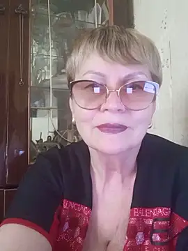Snapshot of SophieBurns chatting on 12, 6, 2026 SophieBurns online show from 12, 6, 2026