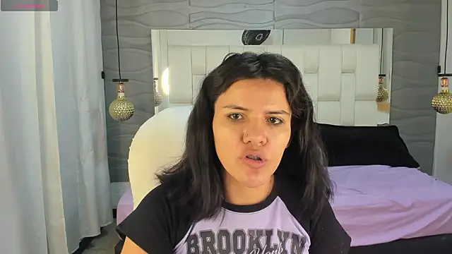 Snapshot of Thaliaa_Lopez chatting on 17, 2, 2026 Thaliaa Lopez online show from 17, 2, 2026