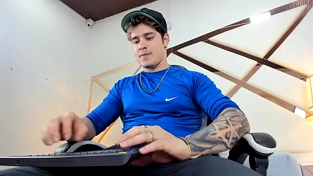 rayan linxx online show from 23, 4, 2026