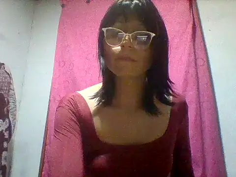lucyscay  online show from 12, 4, 2026