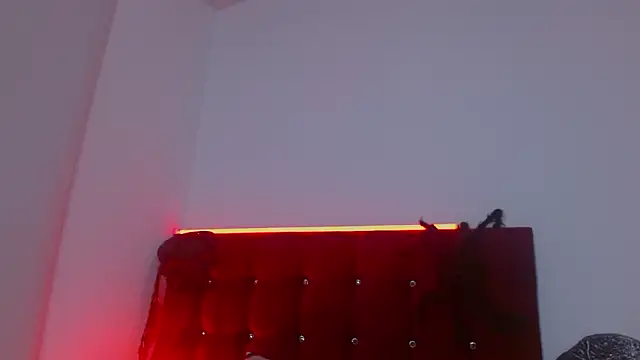 SkinnyDevil12 online show from 12, 3, 2026