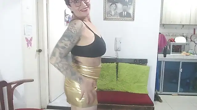 Snapshot of Charlotte_gray_ chatting on 10, 5, 2026 Charlotte gray online show from 10, 5, 2026