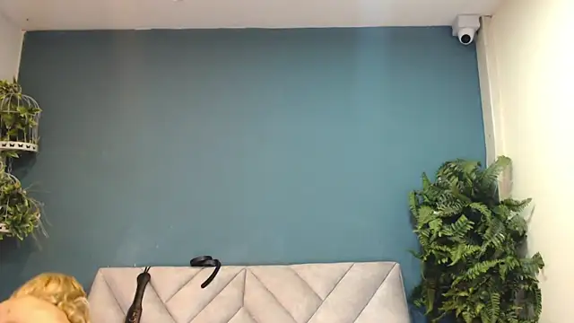 AmelieLux online show from 22, 4, 2026