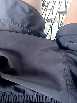 Snapshot of luisMigueloor chatting on 7, 4, 2026 luisMigueloor online show from 7, 4, 2026