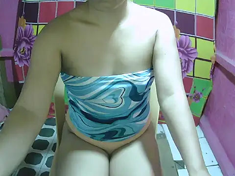 Snapshot of SweetHotBabe18 chatting on 24, 6, 2026 SweetHotBabe18 online show from 24, 6, 2026