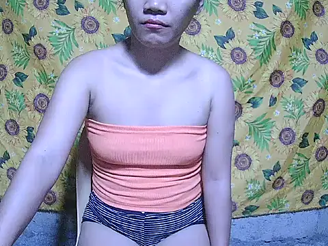 Snapshot of SweetHotBabe18 chatting on 24, 7, 2026 SweetHotBabe18 online show from 24, 7, 2026