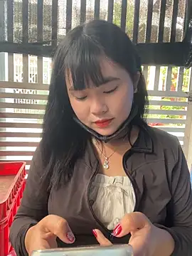 Lewd couple online show from 22, 4, 2026