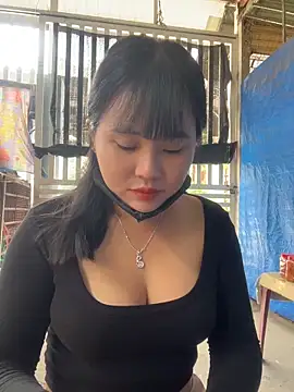 Lewd couple online show from 23, 4, 2026