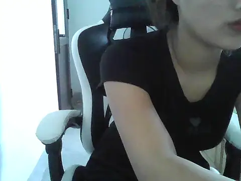 Snapshot of -Nuna- chatting on 17, 3, 2026 -Nuna- online show from 17, 3, 2026